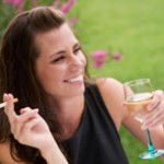 Drinking alcohol hinders quitting